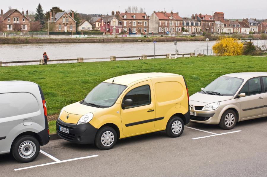  Renault Kangoo Express Compact 2008 года  (фото 30 из 41)